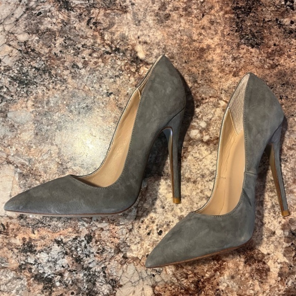 Catwalk connection. Original $189. Side 36. Never worn